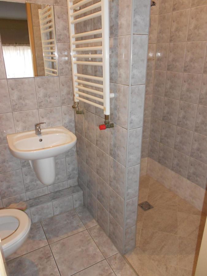 Hostel "Na Bocianowie" Bydgoszcz Buitenkant foto