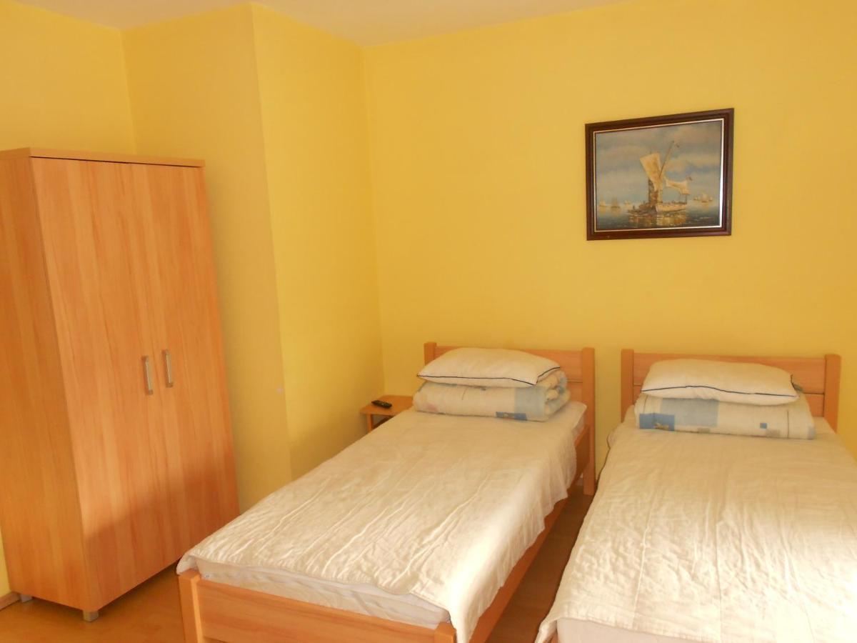 Hostel "Na Bocianowie" Bydgoszcz Buitenkant foto