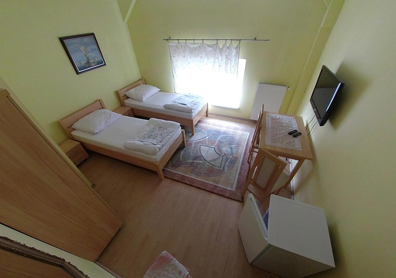 Hostel "Na Bocianowie" Bydgoszcz Buitenkant foto