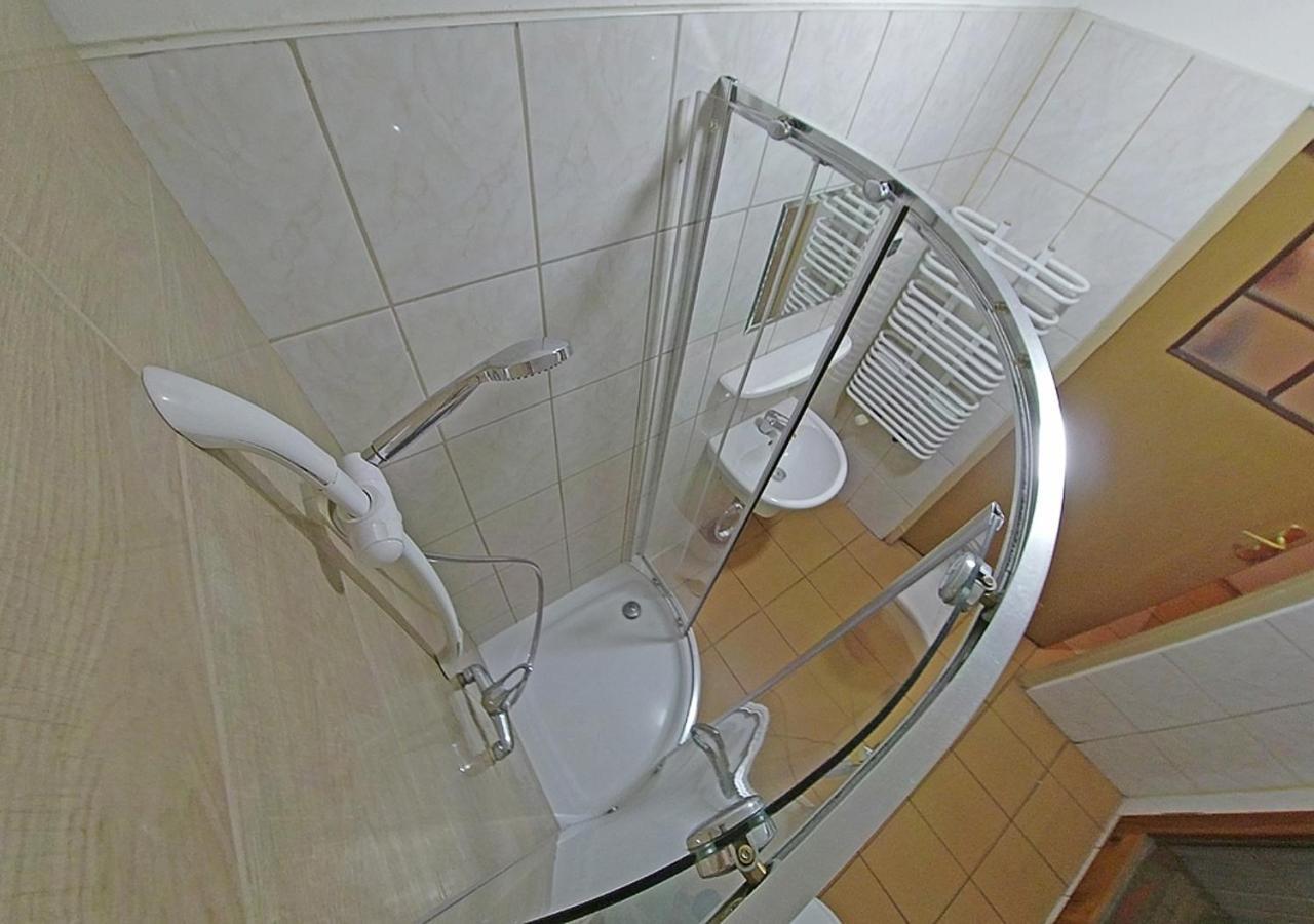 Hostel "Na Bocianowie" Bydgoszcz Buitenkant foto